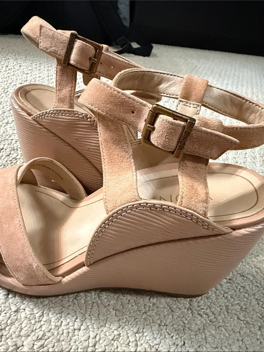 Vionic Nude Tan Suede Wedge Sandals